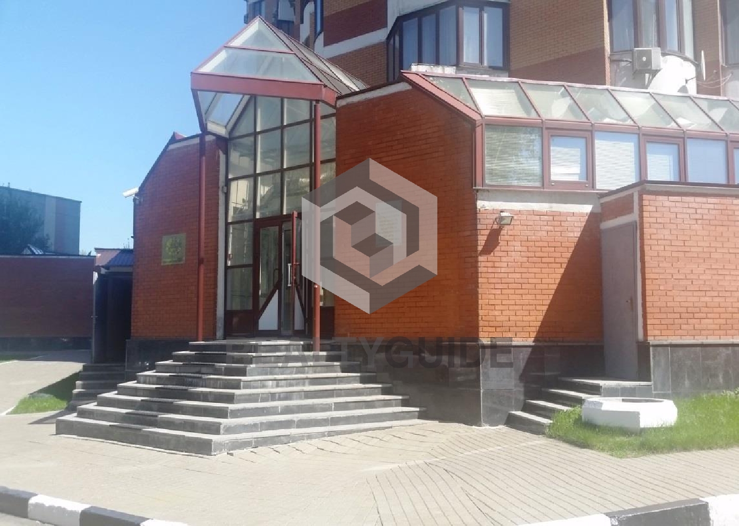 Жилой дом  Мичуринский, 80