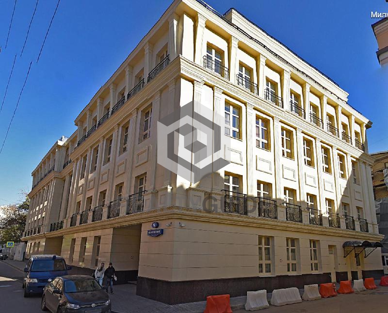 Административное здание  Милютинский, 12