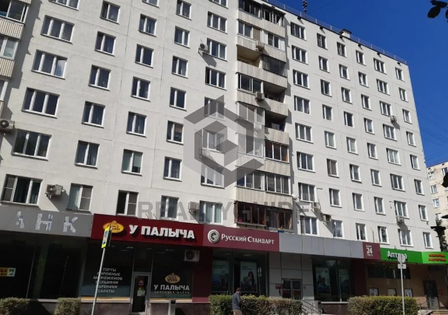 Жилой дом Б-р Яна Райниса, 2