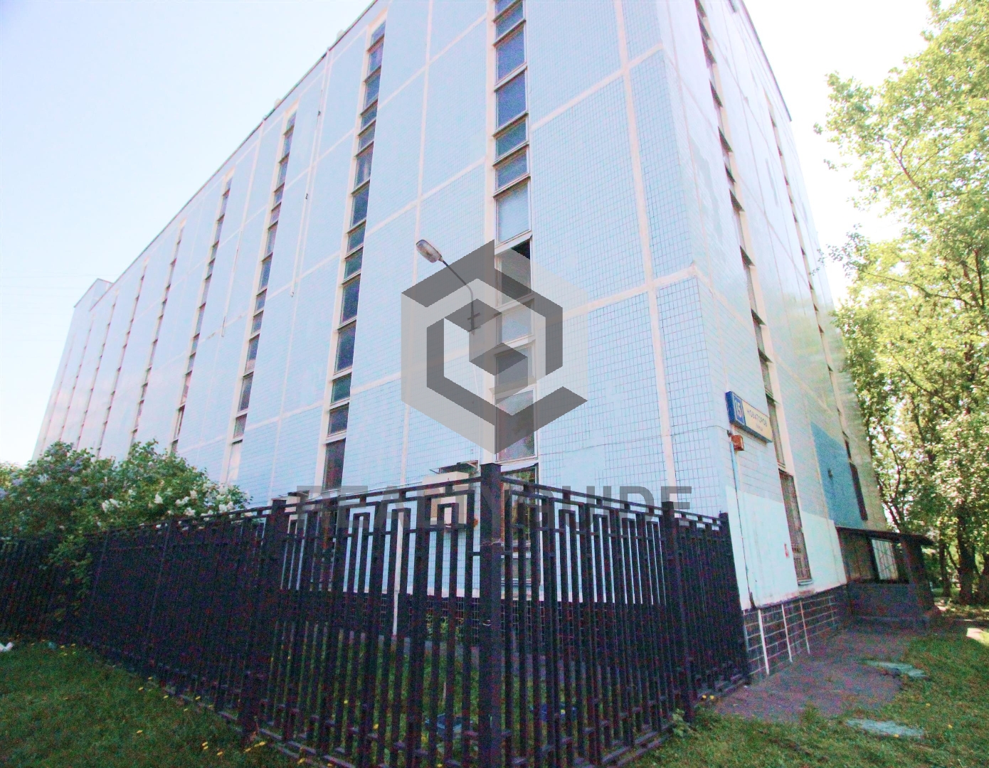 Административное здание  Новаторов, 15