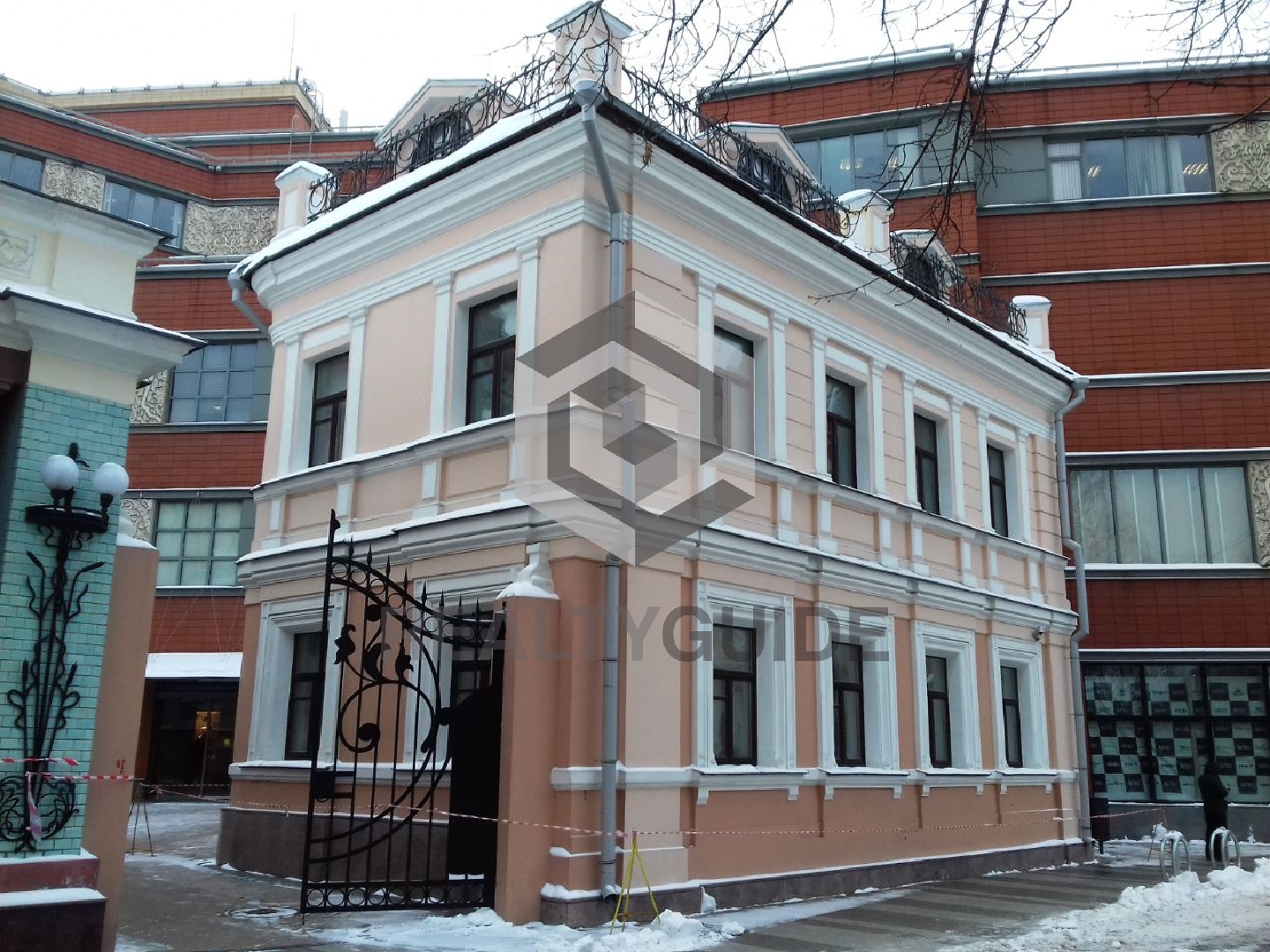 ОСЗ Средний Овчинниковский, 8с2 