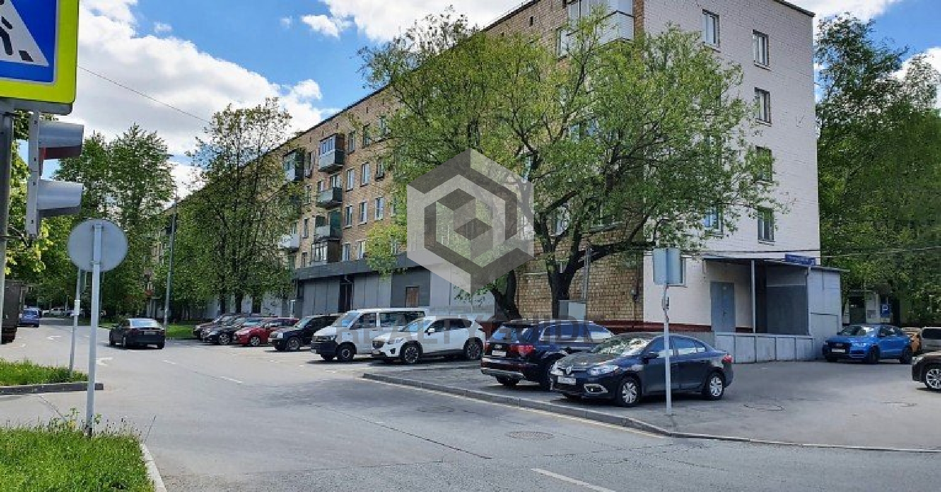 Жилой дом  Севастопольский проспект, 37