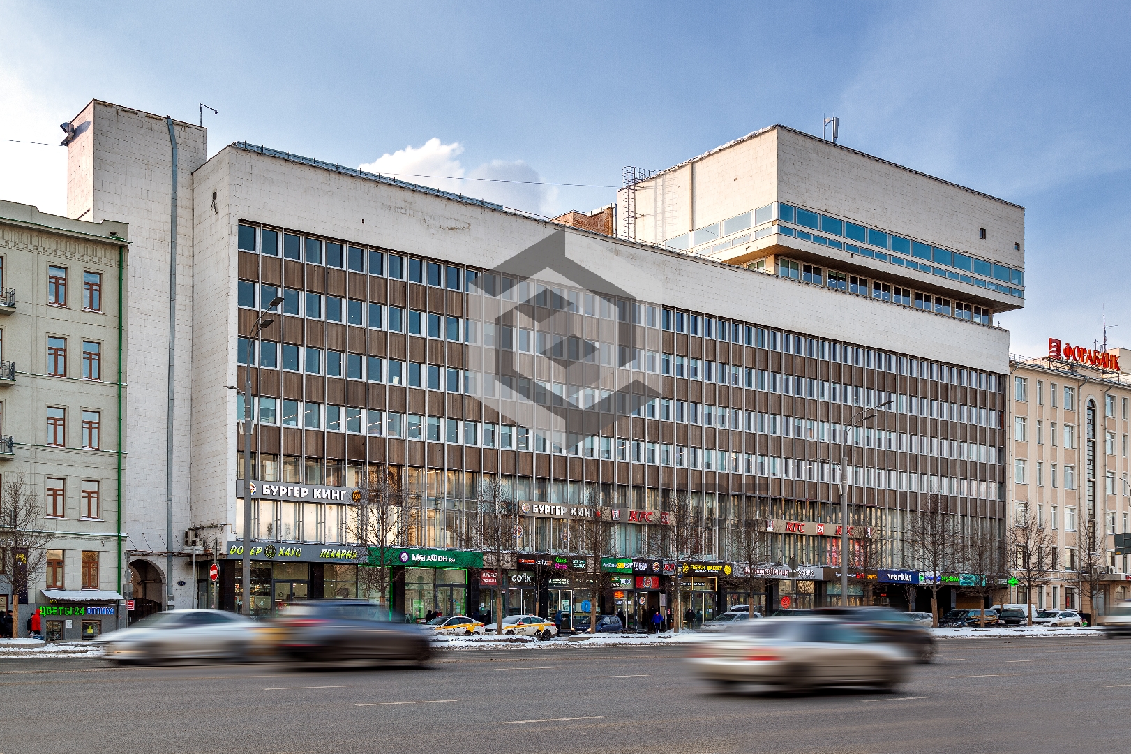 Бизнес-центр  Зубовский б-р, 17