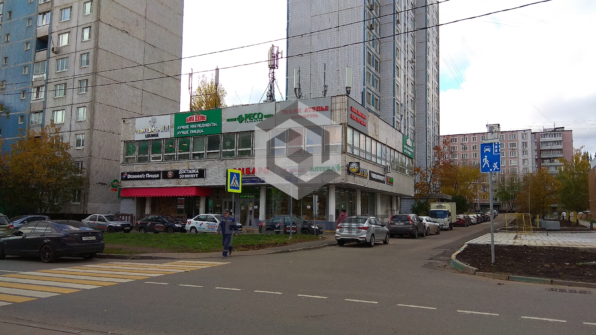 Торговый центр  Маршала Катукова, 10